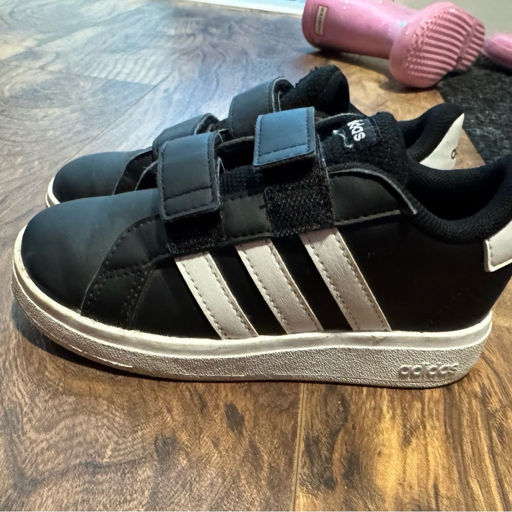 Adidas sneakers boys